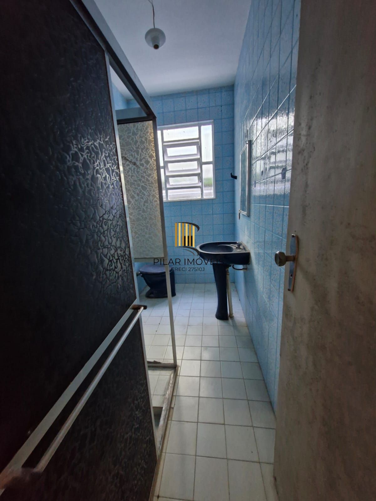 Casa 3 dormitórios, 3 banheiros, bairro Teresópolis.