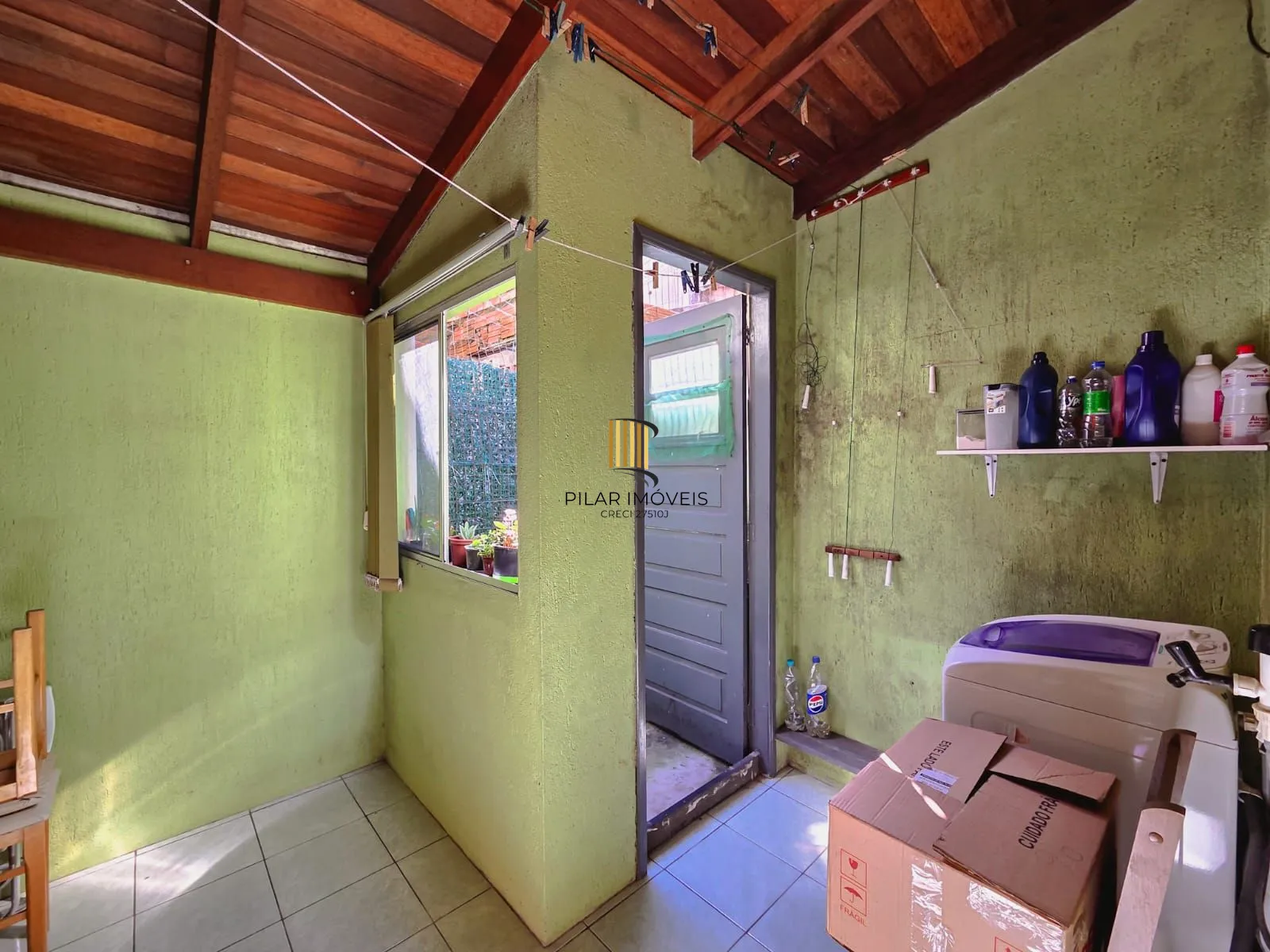 A VENDA, SOBRADO EM CONDOMÍNIO, NA AV. ATILIO SUPERTI 600.  *NÃO ACEITA FINANCIAMENTO*.