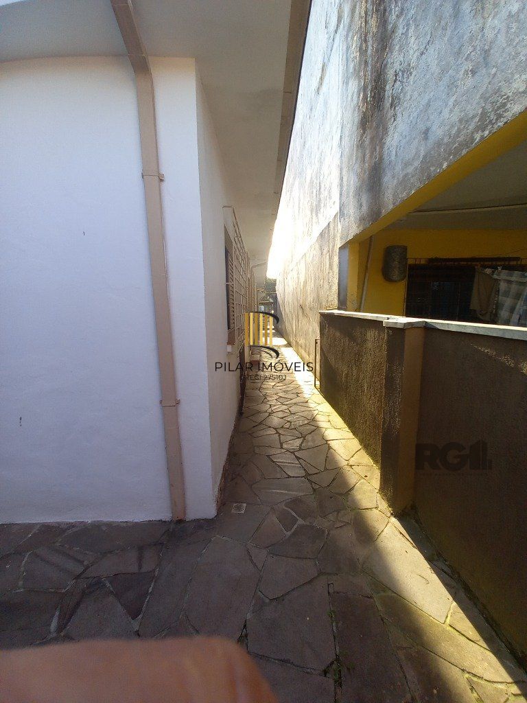 Casa 3 dormitórios no bairro Teresópolis
