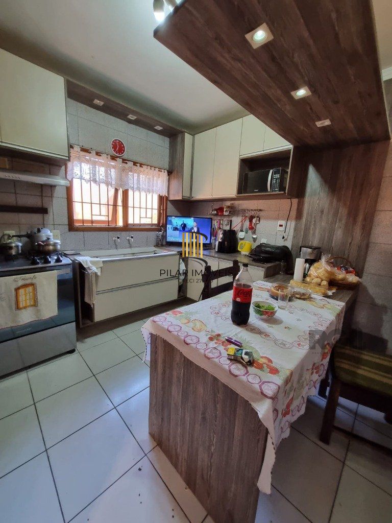 Casa com 5 quartos e espaço gourmet | Próx. à Terceira Perimetral
