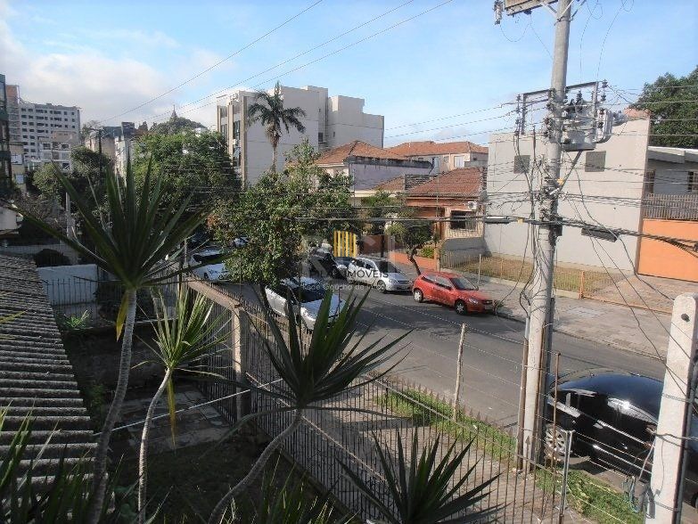 Casa para Venda - 159m², 3 dormitórios, 3 vagas - Menino Deus