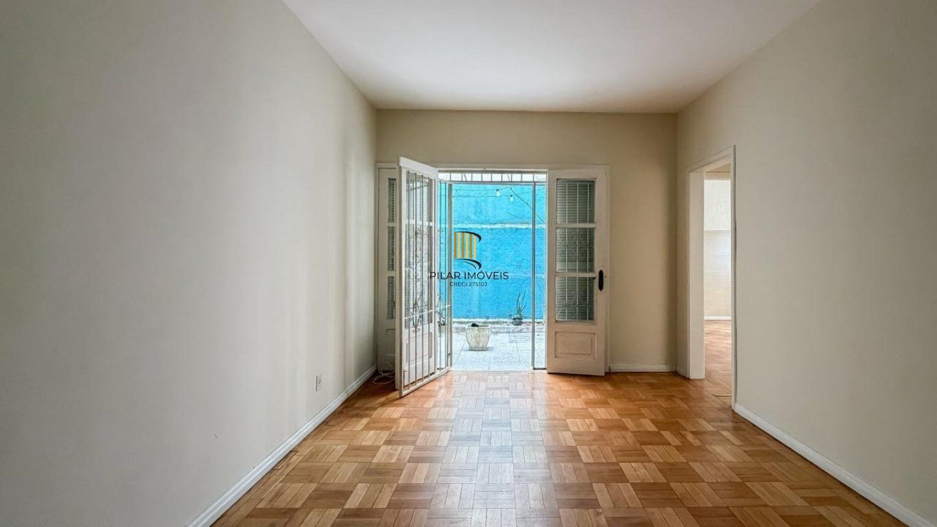 Apartamento com 2 quartos e 77m² à venda em Bom Fim, Porto Alegre. Rua Tomaz Flores, Bom Fim, Porto Alegre