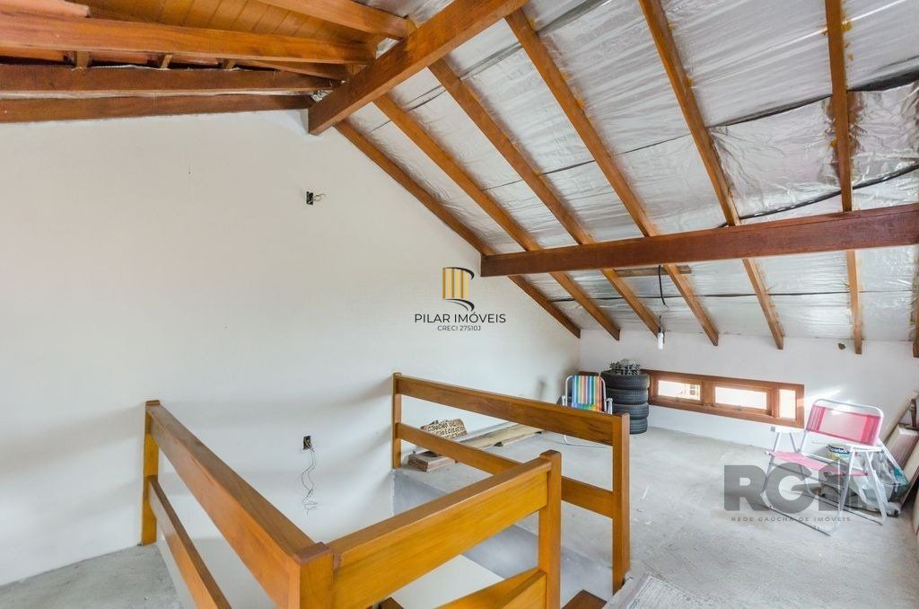 Casa em Condomínio, 166m² - 3 dormitórios, 2 vagas no bairro Guarujá