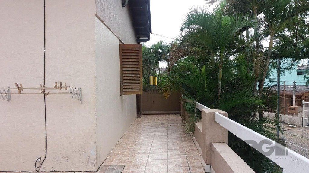 Casa de 3 dormitórios no bairro  Sarandi