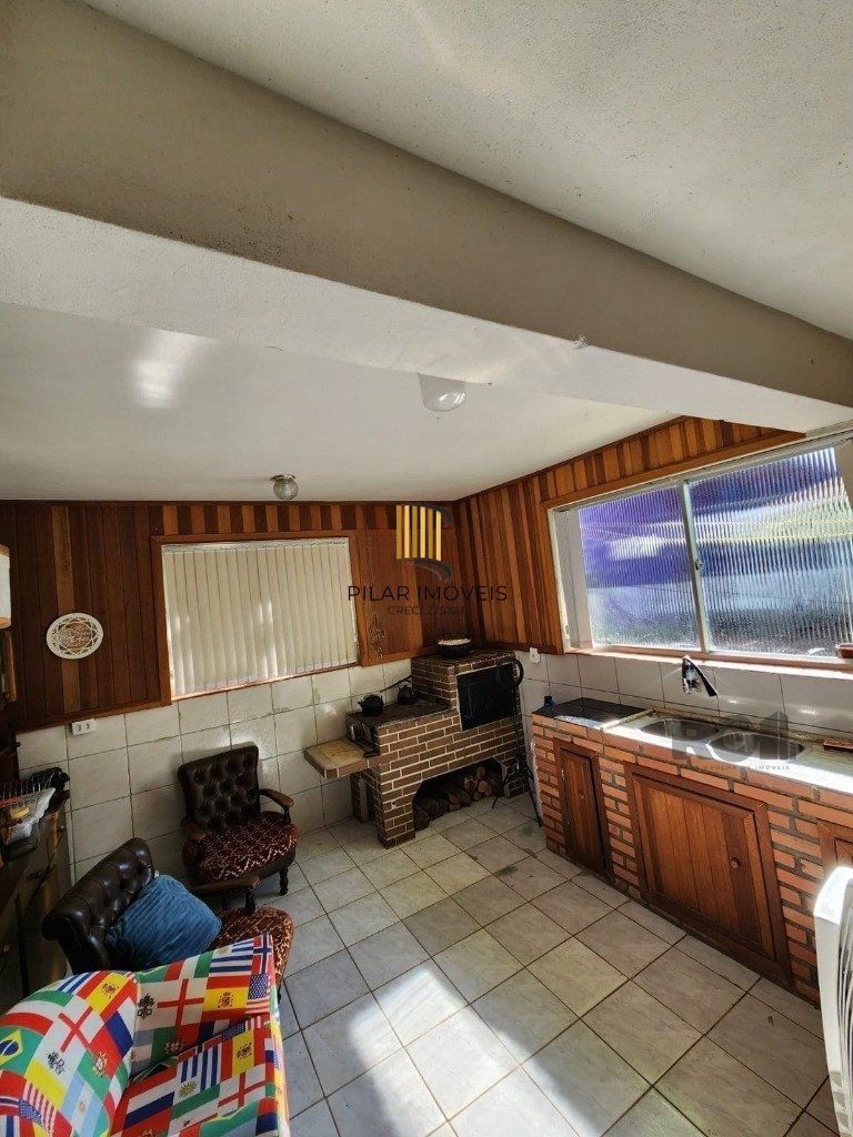 Casa de 3 dormitórios no bairro Vila Nova