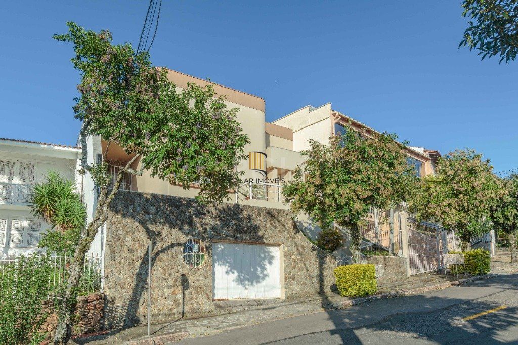 Casa a venda com 400m², bairro, Teresópolis