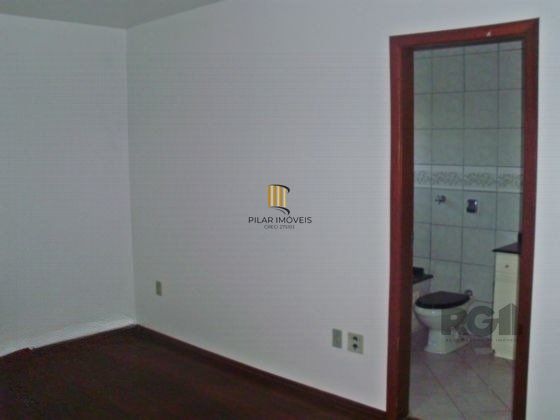 Casa para Venda - 218m², 5 dormitórios, sendo 1 suites, 2 vagas - Vila Nova