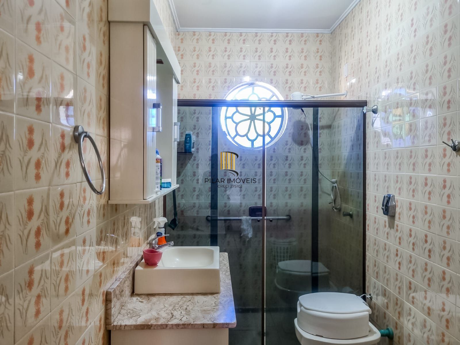 Casa Térrea 280 m²  em Teresópolis – 4 Dorms, Escritório e Edícula