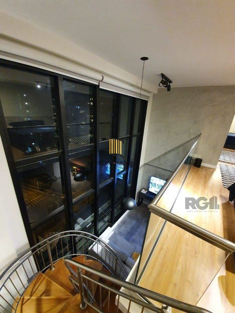 Excelente apartamento Duplex de 74m² com 01 suíte e 2 vagas.