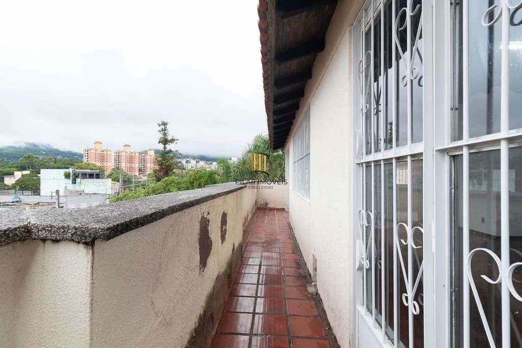 Cobertura com 2 quartos à venda no Bairro Teresópolis, Porto Alegre