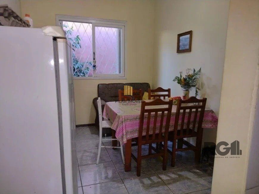 Casa de 2 dormitórios no bairro Cavalhada