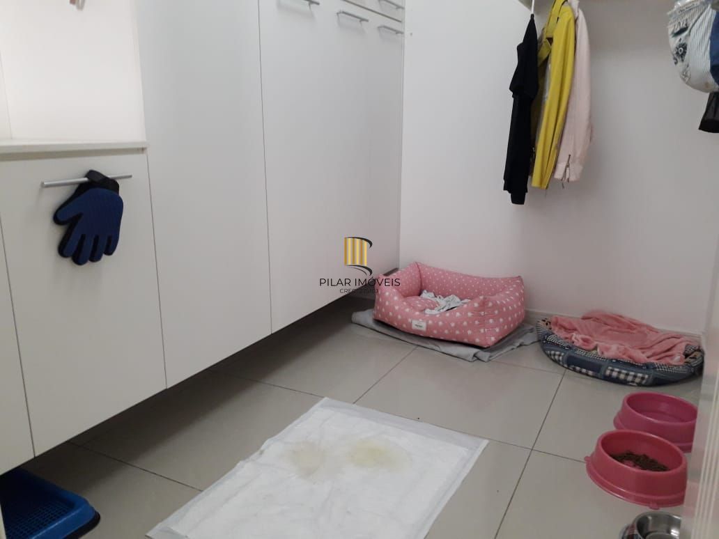 Apartamento na Bela vista com 3 suites, 4 garagens, 1 apartamento por andar.