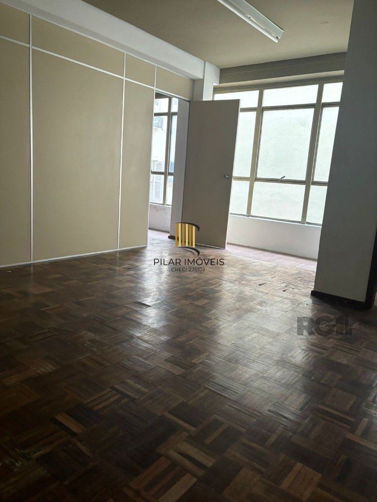 Sala comercial 64,23m², 1 banheiro no bairro Azenha