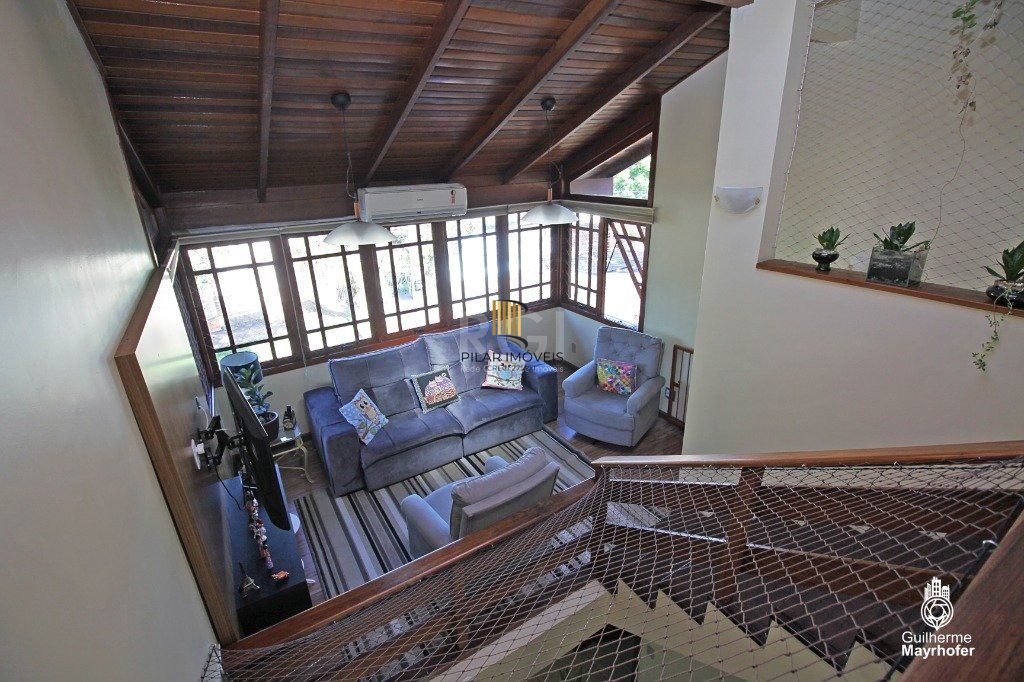 Casa para Venda - 275.72m², 4 dormitórios, sendo 3 suites, 4 vagas - Glória
