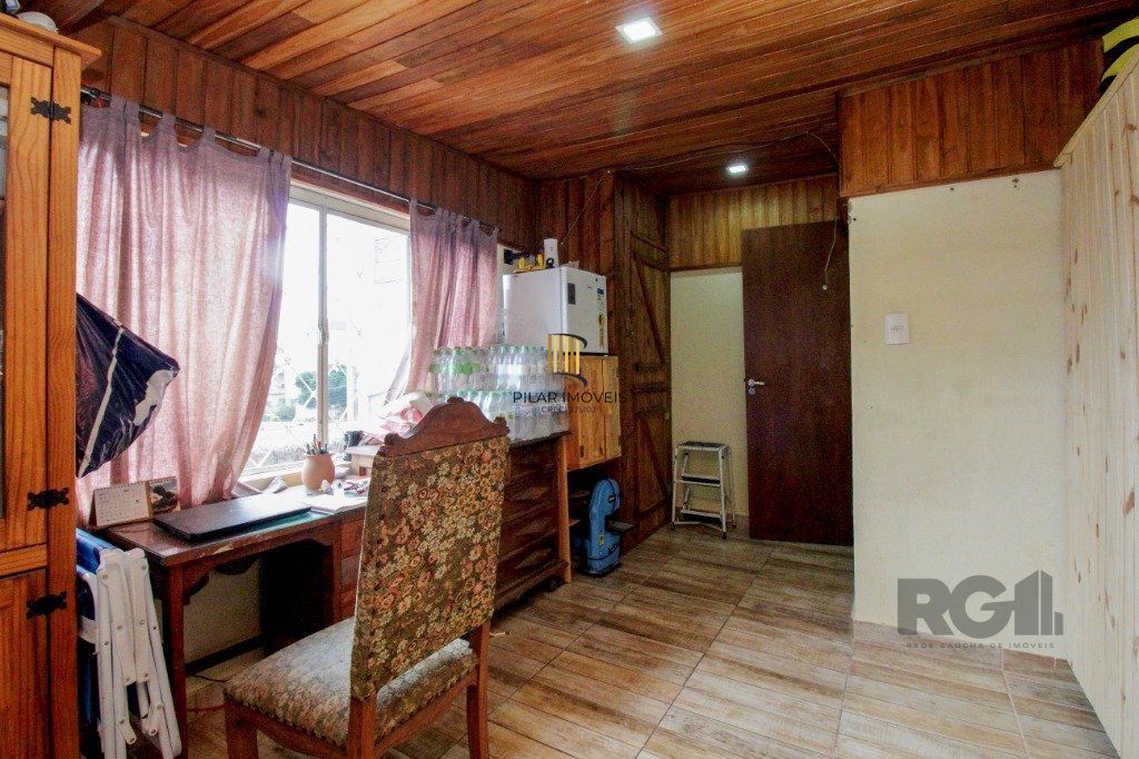 Casa 5 dormitórios no bairro Nonoai