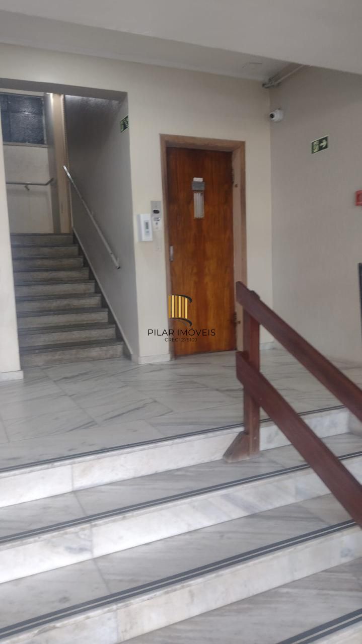 Apartamento 76,48m²  2 dormitórios no Menino Deus