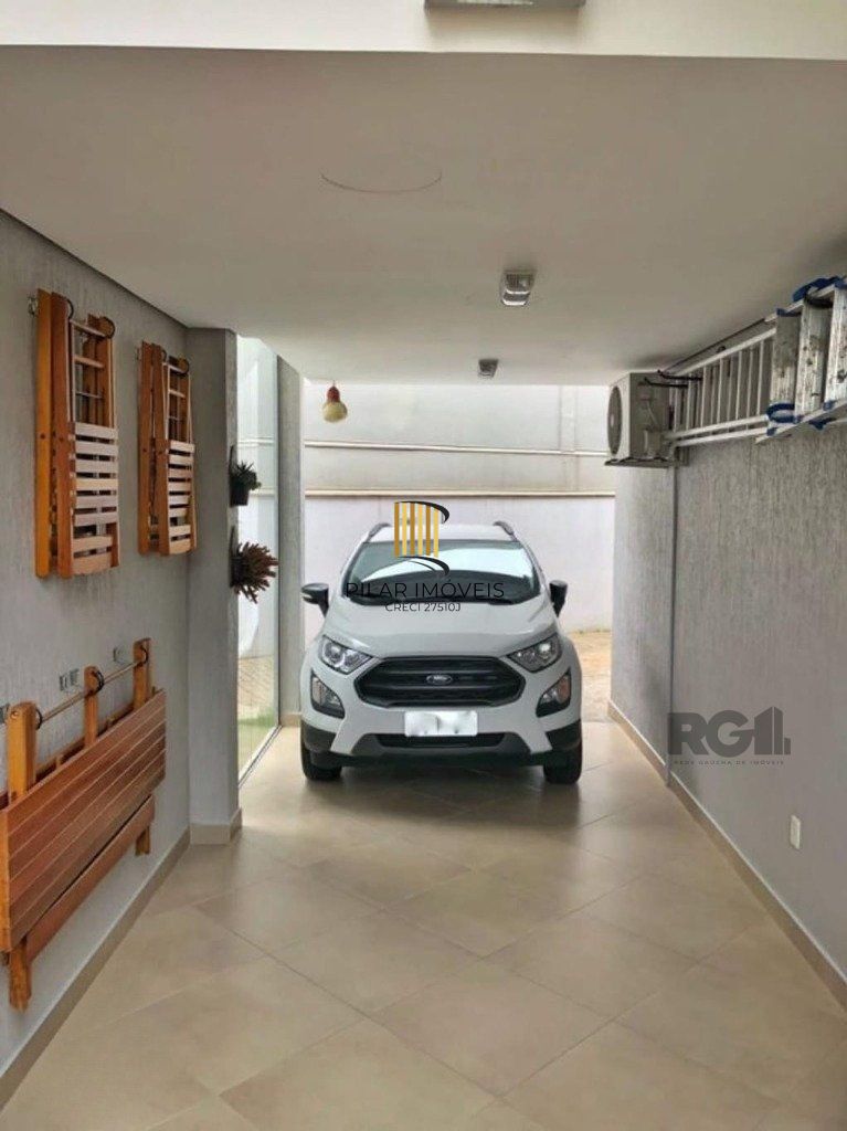 Casa em condomínio 114m² - 3 dormitórios, 1 suíte e 2 vagas no bairro Sarandi
