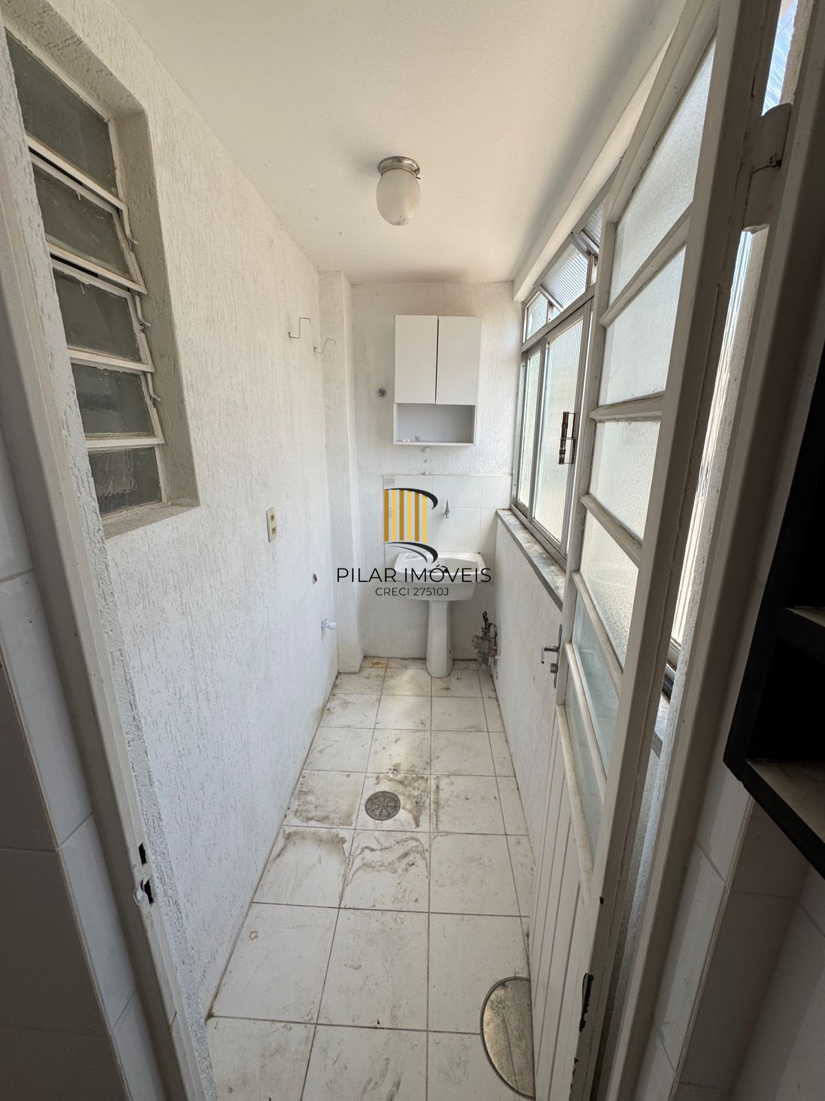 Apartamento 2 dormitórios com 2 vagas Bairro Medianeira Porto Alegre