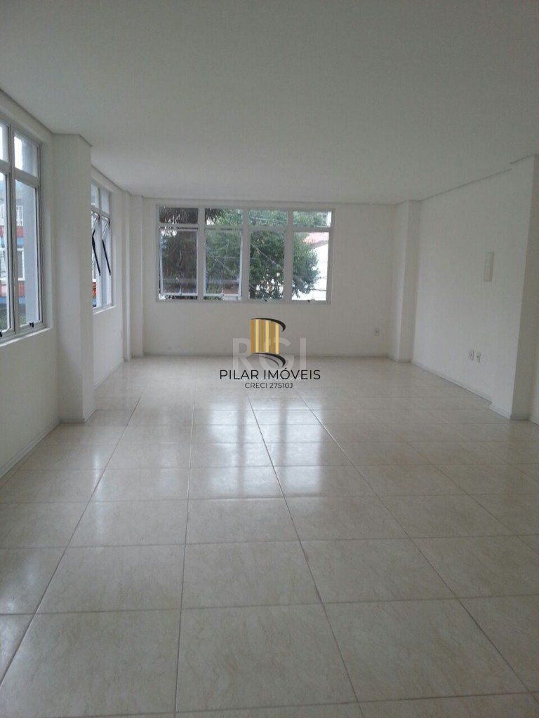 Sala Conjunto com 133.25m² com 3 vagas no Partenon !!!