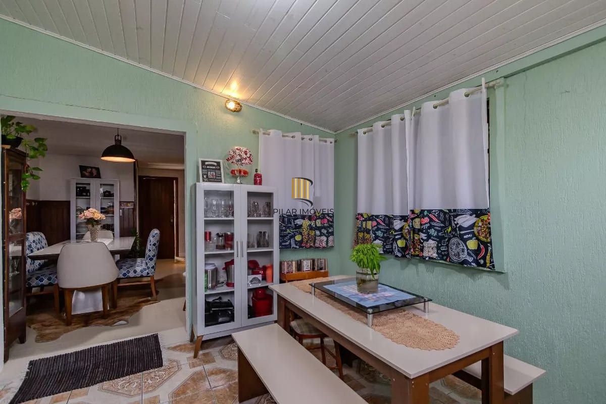 Casa de condomínio à venda com 258m², 3 quartos e 2 vagas