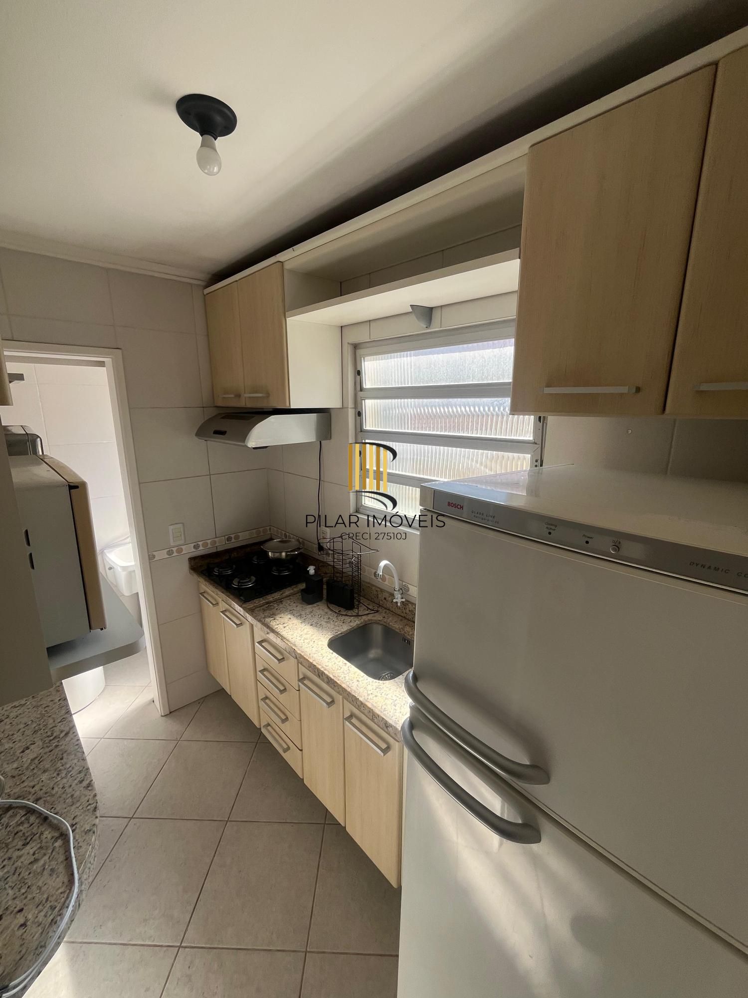 Apartamento 1 dormitório MOBILIADO, com 1 vaga coberta – Aceita compra assistida