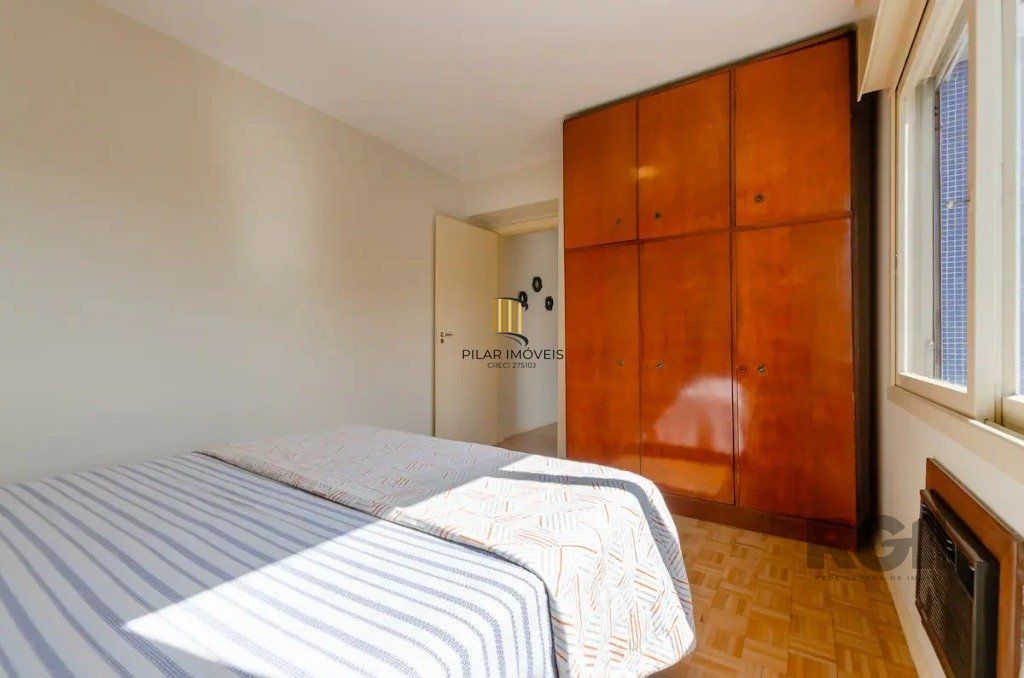 Apartamento de 2 dormitórios no bairro  Menino Deus