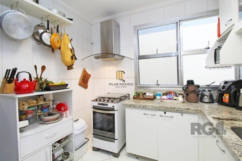Excelente cobertura de 134m² com 3 dormitórios e 2 vagas.