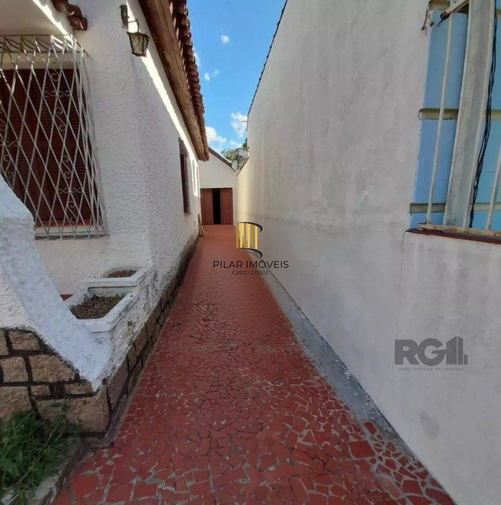 Casa 3 Dormitório(s) Bairro Teresópolis