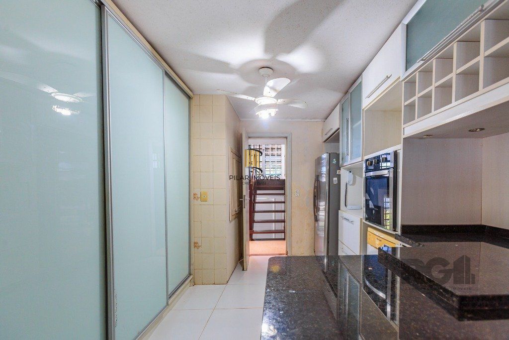 Casa 3 dormitórios no bairro Nonoai