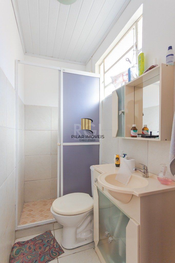 Casa 4 Dormitório(s) Bairro Glória