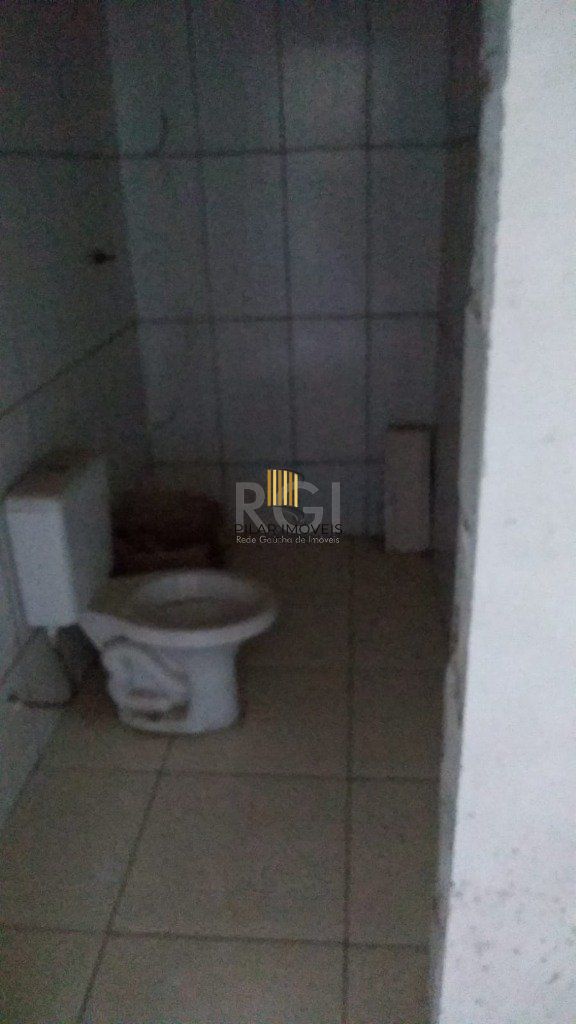 Casa para Venda - 63m², 2 dormitórios, 1 vaga - 4 Lagos