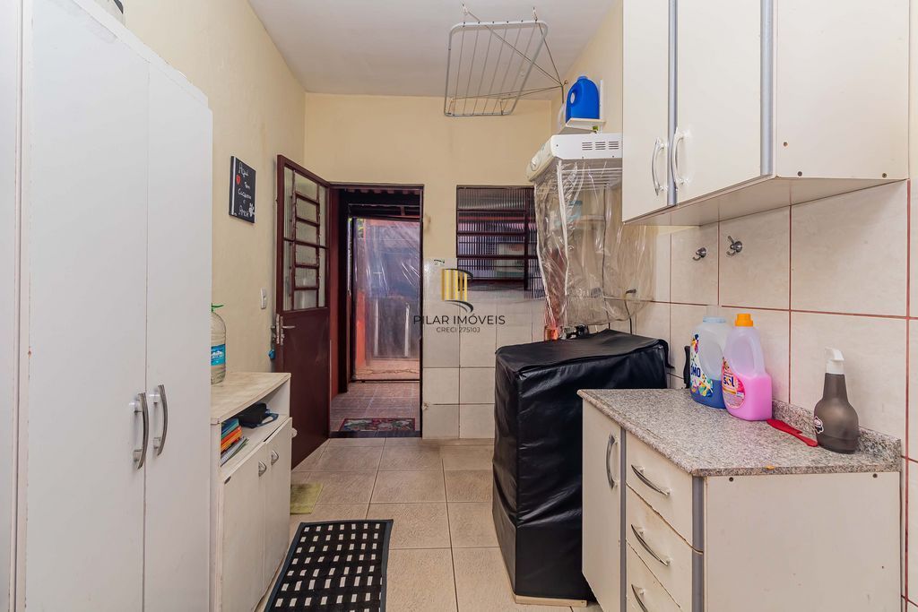 Casa de 3 dormitórios à venda Bairro Rubem Berta - Porto Alegre
