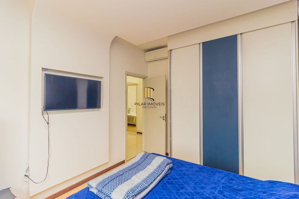 Casa em Condomínio 3 dorms à venda Avenida Juca Batista, Hípica - Porto Alegre