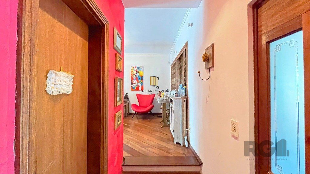 Casa para Venda - 176m², 3 dormitórios, sendo 1 suites, 4 vagas - Jardim Isabel