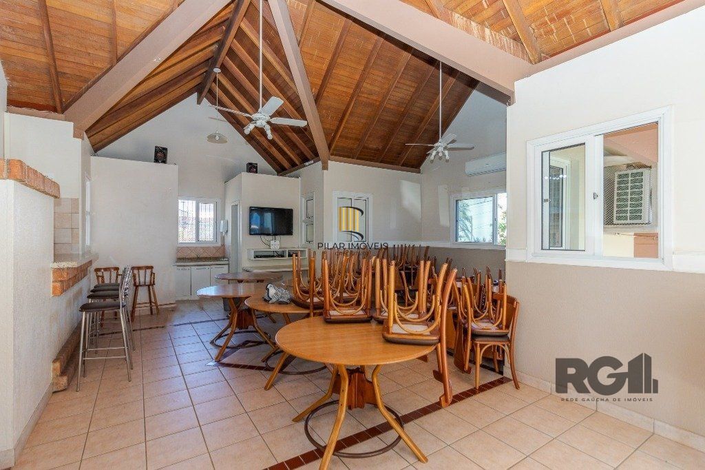 Excelente apartamento de 68m² com 2 dormitórios e 1 vaga no bairro Jardim Itu