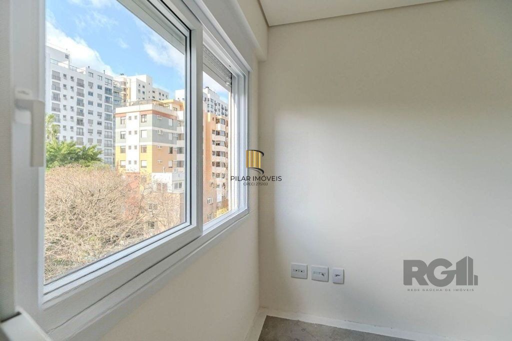Apartamento de 2 dormitórios no bairro menino deus  