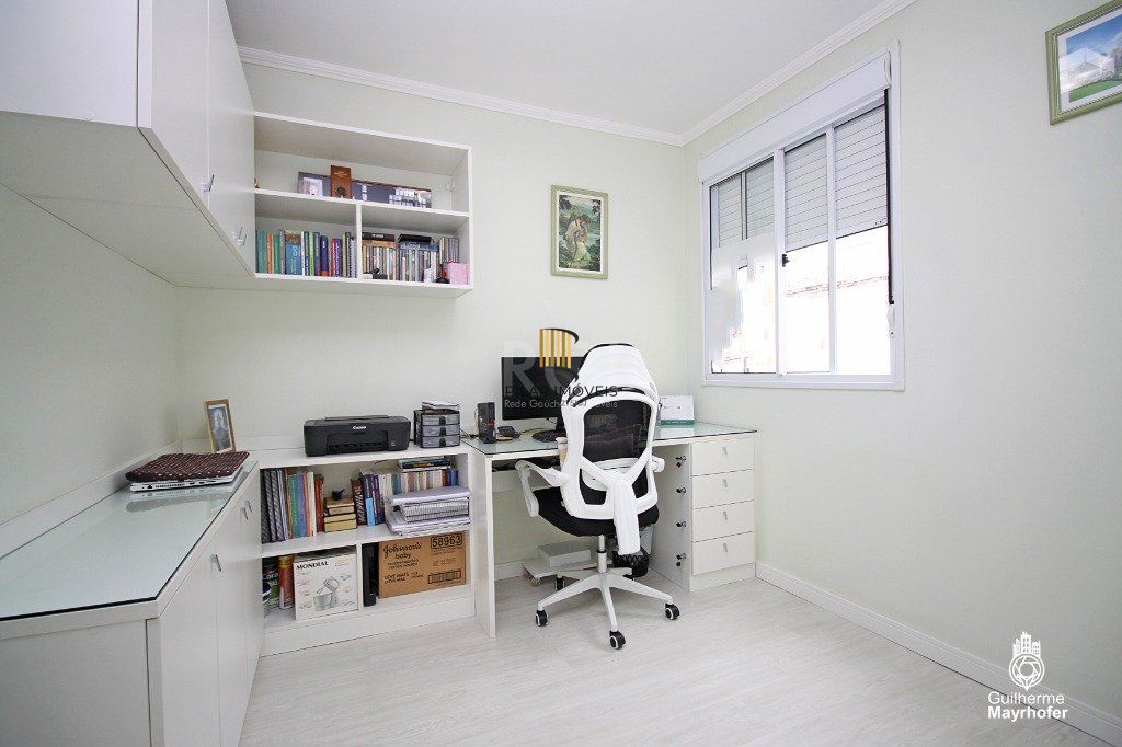 Apartamento para Venda - 70m², 3 dormitórios, sendo 1 suites, 1 vaga - Partenon