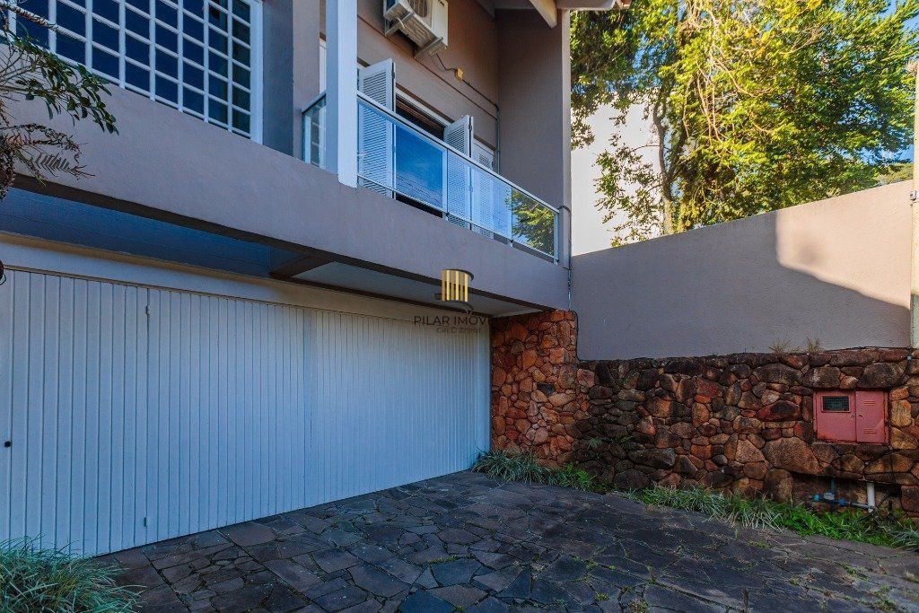 Casa 3 dormitórios no bairro Nonoai