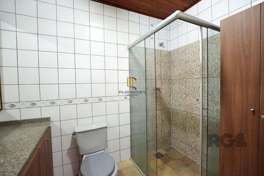Casa de 200m² - 4 dormitórios, 4 vagas no bairro Espírito Santo