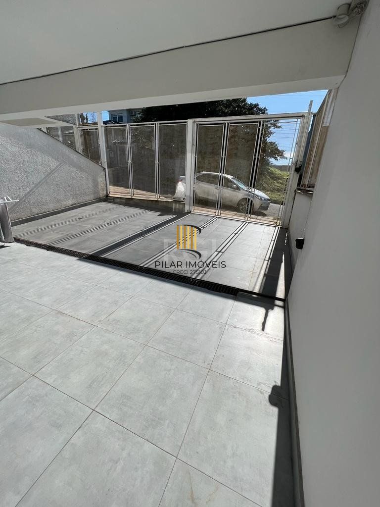 Casa 03 dormitórios com suíte e closet no Verdes Campos.