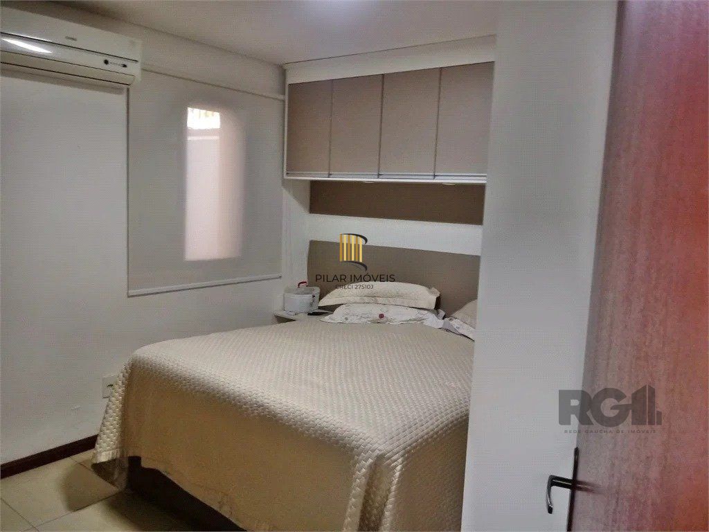 Casa de 3 dormitórios no bairro Sarandi