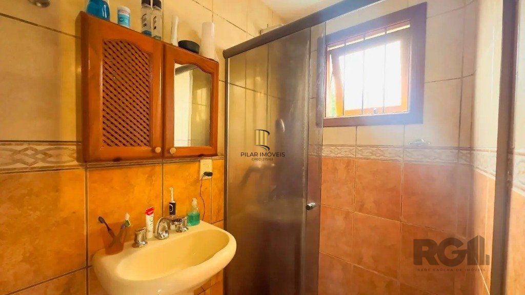 Casa com 4 quartos no bairro nonoai
