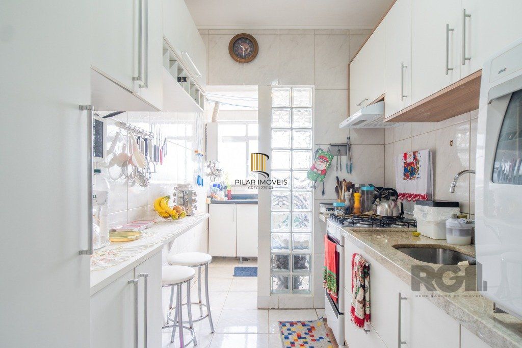 Apartamento de 2 dormitórios no bairro Teresópolis