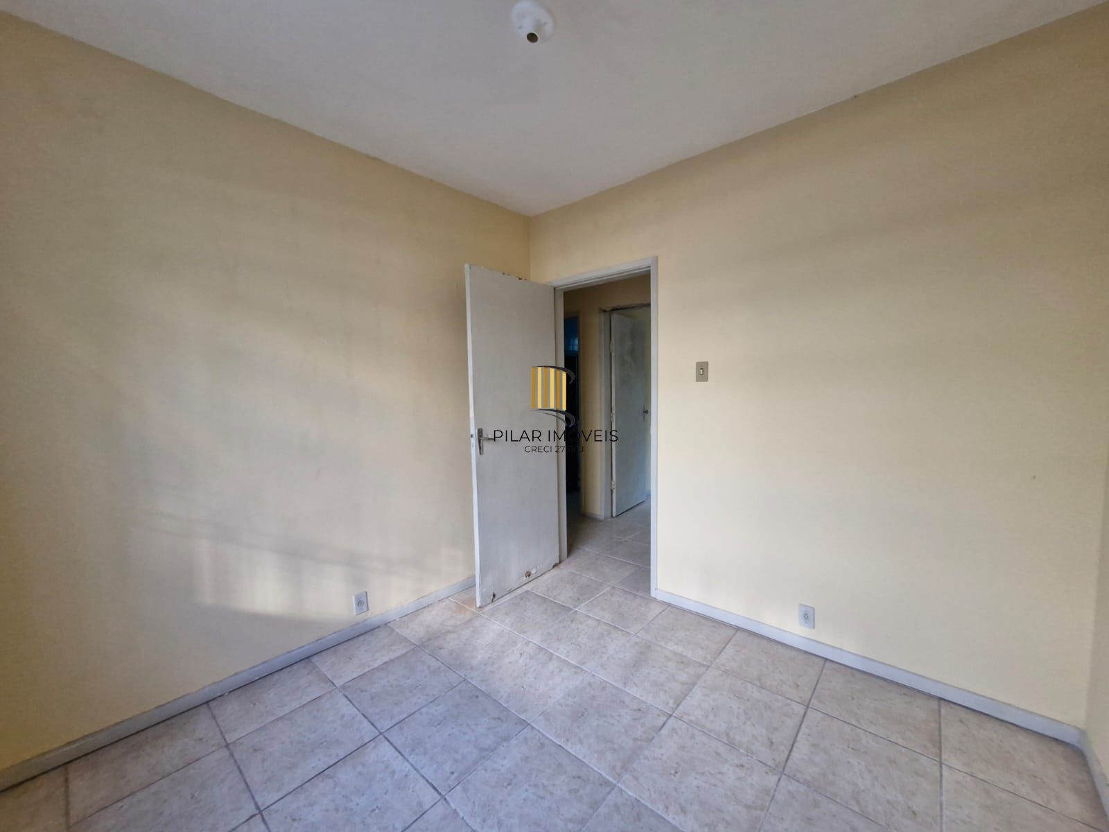 Casa 3 dormitórios, 3 banheiros, bairro Teresópolis.