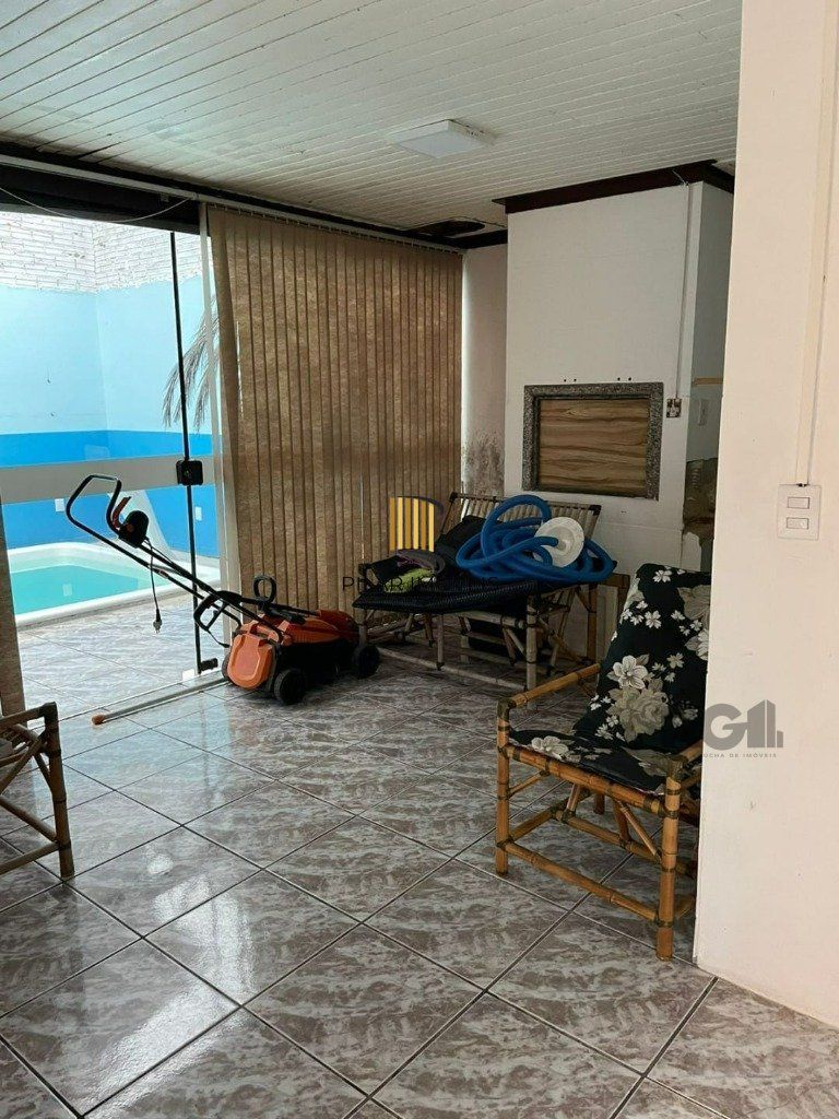 Casa 4 dormitórios no bairro Igra Norte