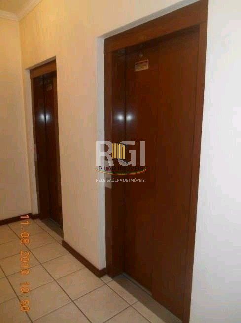 Apartamento para Venda - 137m², 3 dormitórios, sendo 1 suites, 2 vagas - Petrópolis