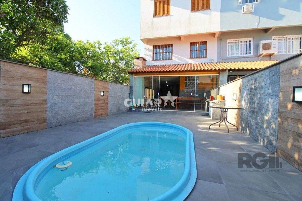 Casa 3 Dormitório(s) Bairro Serraria