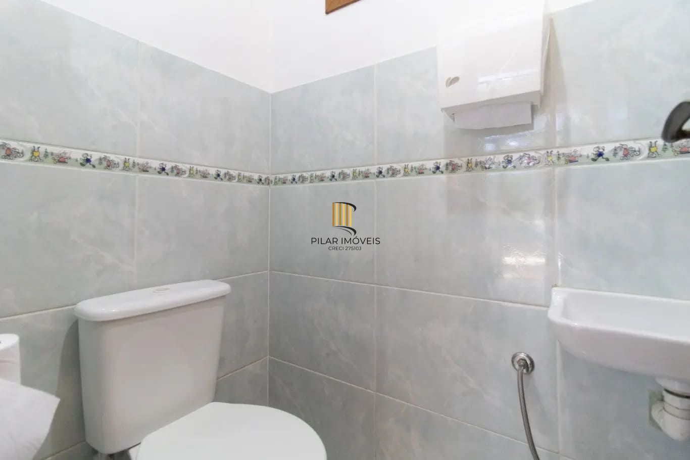 Casa com 4 dormitórios e 175m² à venda no Bairro Santa Tereza