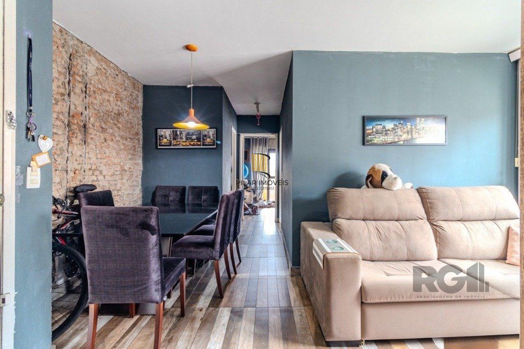 Apartamento de 2 dormitórios no bairro Vila Ipiranga