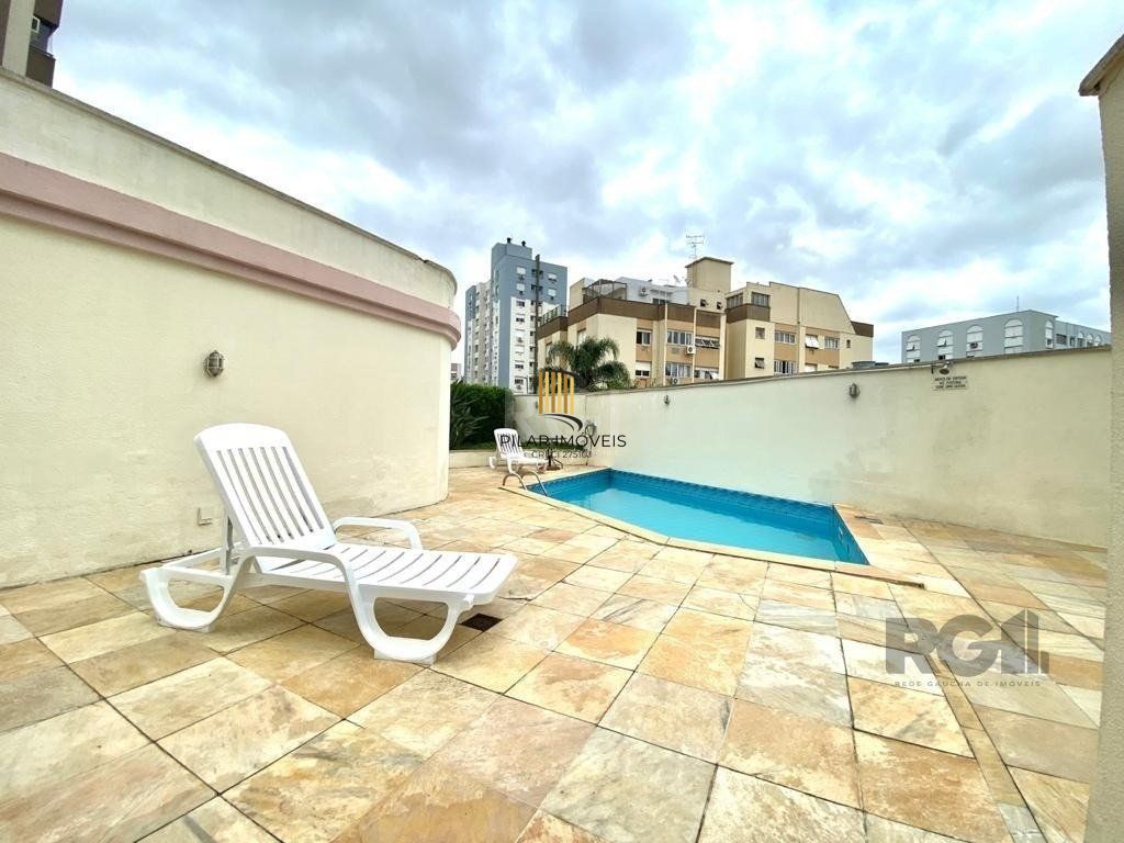 Apartamento 2 dormitórios com elevador e garagem no menino Deus